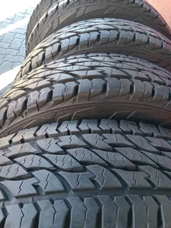X5/ LT 235/ 85/ R16/ 8PR 114/111R BRIDGESTONE DUELER A/T