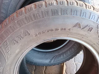 X4/ 245/ 70/ 16/ 4X4 G A/T  DUNLOP SP TRAKGRIP