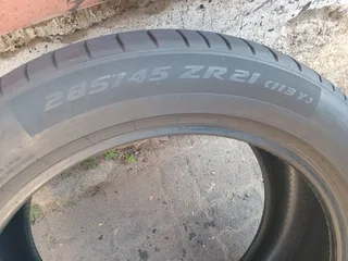X2/ 285/ 45/ ZR21/ 113Y/  PIRELLI P.ZERO
