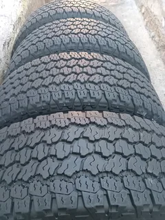 X4/ 265/ 70/ 17/ (115t) Goodyear Adventure Wrangler Kevlar