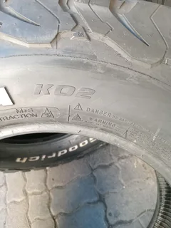 X4/ LT 245/ 75/ R17/ 121/ 1185/ BFGOODRICH ALL- TERRAIN T/A KO2