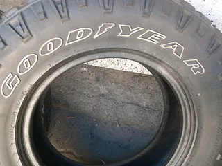 X4/ 265/ 70/R17/ 112/ 109Q/ GOODYEAR DURATRAC WRANGLER