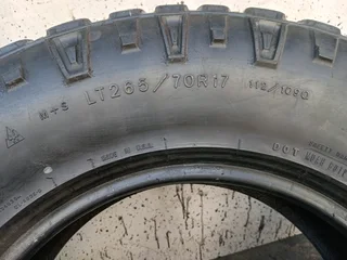 X4/ 265/ 70/R17/ 112/ 109Q/ GOODYEAR DURATRAC WRANGLER