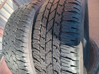 X2/ 265/65/r17/ 112s/ 693 Bridgestone Dueler A/t 96%
