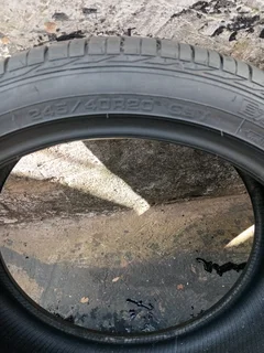 X4/ 245/ 40/ R20/ (69Y) GOODYEAR EXCELLENCE RUNFLAT 95% 2023 DATE