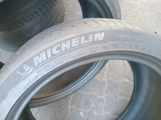 X2/ 245/ 40/ R19/ 98Y/ MICHELIN PRIMACY 3