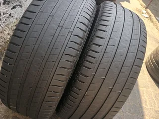 X2/ 225/ 55/ R19 Michelin Latitude Sport 3