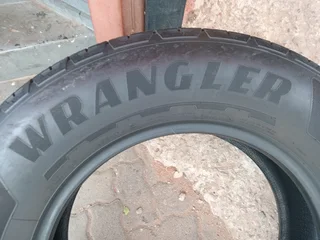 X4/ 255/ 65/ R18 HT GOODYEAR WRANGLER TERRITORY 111H