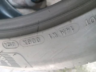 X2/ 325/ 35/ R22(114Y) MICHELIN PILOT SPORT 4 S.  DATE 2024 88%