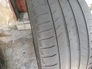 / 255/ 50/ R19 MICHELIN LATITUDE SPORT 3 90%