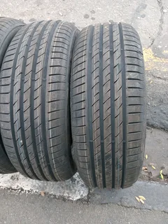 X4/ 215/60/17 Maxtrek Maximus M2 Brand New