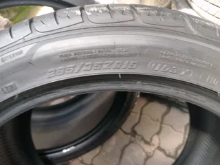 X2/ 285/ 35/ R19 / GOODYEAR EAGLE FI