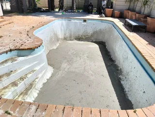 Swimming pool Repair and Mantainance