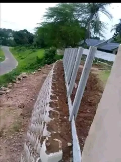 Tar and retaining walls