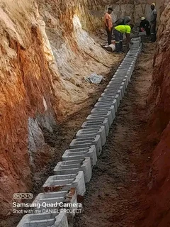 Retaining walls and building