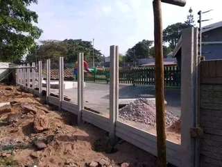 Retaining walls and building