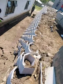 Retaining walls and building