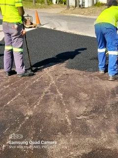 Retaining walls and building