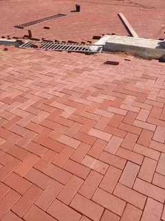 Retaining walls and building