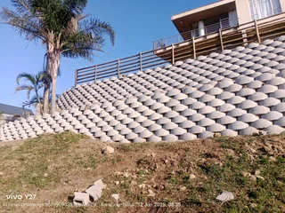 Tar and retaining walls