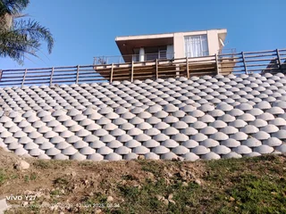 Tar and retaining walls