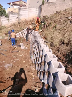 Retaining walls and concrete driveways