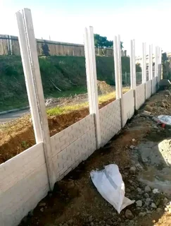 Precast fencing