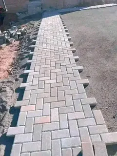 Paving and tar