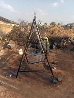 Metal garden swing