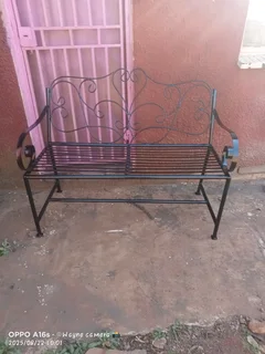 Metal garden bench