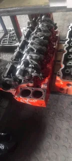 Recon cylinder head&#39;s for heavy duty trucks and yellow metal.