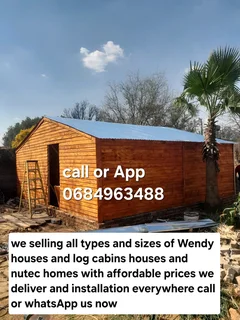 Big and small log homes for sale