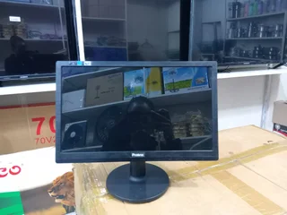 Proline 16inch monitor with VGA clean like new R300