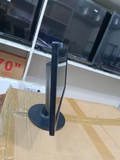 Proline 16inch monitor with VGA clean like new R300