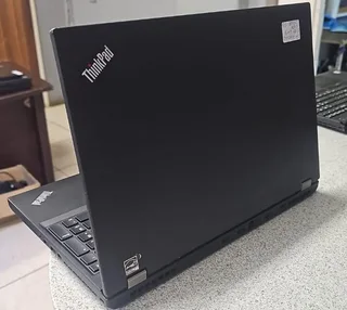 Lenovo thinkpad P51i7-7th gen,16gb ram,256gb ssd R4500