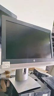 Hp 600 G2  ALL IN ONE  21.5inch_ WebcamI7-6700 &#64; 3.4ghz8gb Ram 500gb HDDWin 10 Pro