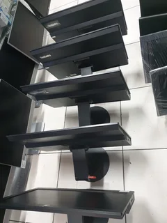 Lenovo Thinkcentre M810z AIOCore i5 5600 @ 3.30Ghz16GB Ram512GB SSDIntel HD Graphics 630