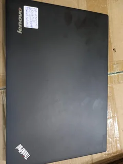 Lenovo thinkpad x250Core I5-5300 &#64;2.30ghz8gb Ram 256GB SSD Windows 10