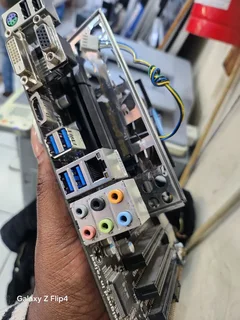 GIGABYTE GA-87M-D3H SOCKET 1150 WITH HDMI FAN&#43;BACKPLATE