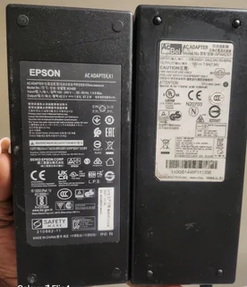 Epson 240V_ 4pin Charger  R300