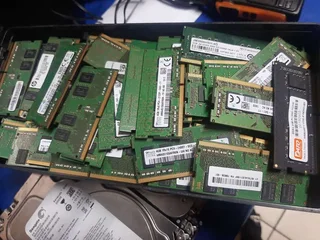 NB for bulk buyers only 20+_ 4gb PC4 PC Ram_ R125 Each 