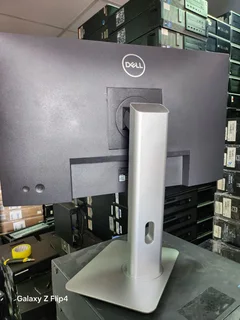 Dell 24 Monitor - P2422H - Full HD 1080p, IPS Technology, ComfortView Plus Technology