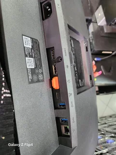 Dell 24 Monitor - P2422H - Full HD 1080p, IPS Technology, ComfortView Plus Technology