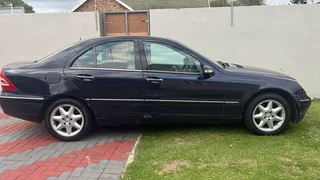 Mercedes Benz C320 Kompressor W203