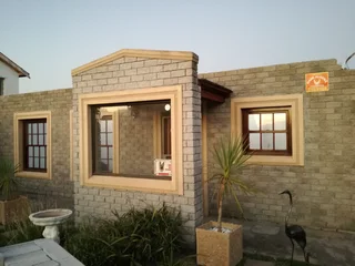 Sarfaraaz David&#39;s Rib and Block Specialist in Cape Town