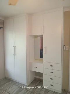 EXPERIENCED,  SKILLED,  COMPETENT AND PROFESSIONAL CARPENTER.