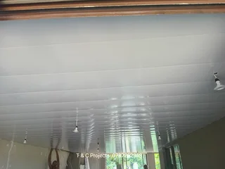 SKILLED, COMPETENT,  EXPERIENCED AND PROFESSIONAL CARPENTER.