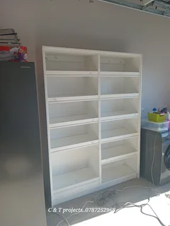 Professional,  Experienced,  Skilled And Complete Carpenter.