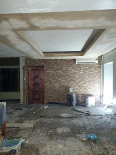 COMPETENT, SKILLED, COMPLETE AND PROFESSIONAL CARPENTER.