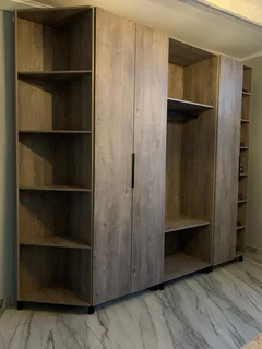 EXPERIENCED, PROFESSIONAL,  COMPETENT AND SKILLED CARPENTER .